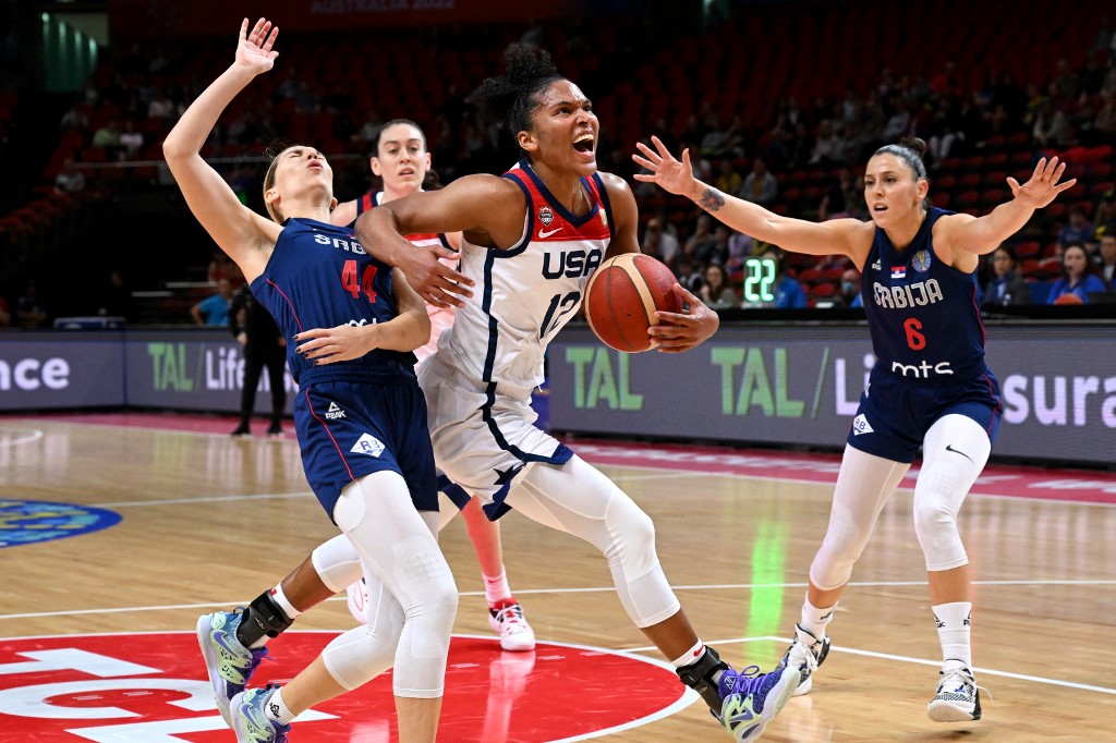 BASKET-WC-2022-WOMEN-USA-SRB