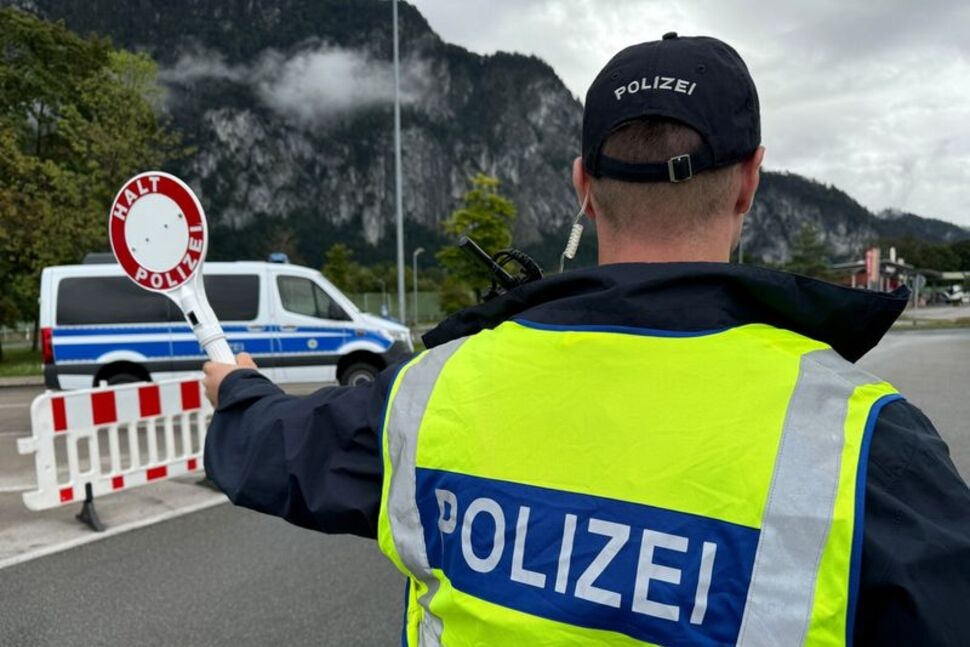GERMAN POLICE