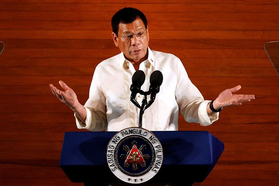 ZZZ_072516_duterte_sona_4_2016_07_25_18_35_57