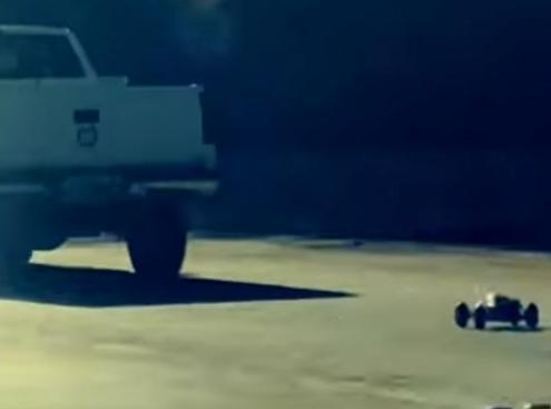 RC-car-speeds-through-traffic-on-Houston-highway