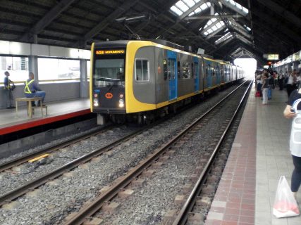 LRT-1_Blumentritt_2011