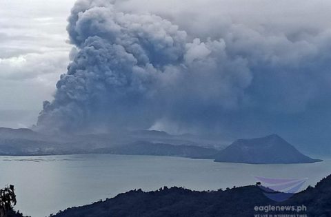Taal-eruption-Jan-13-1-700x460