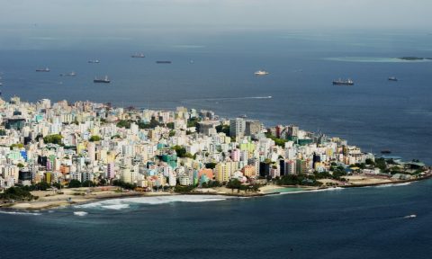 MALDIVES-ENVIRONMENT-WASTE-TOURISM