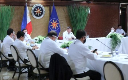duterte-talk-to-people