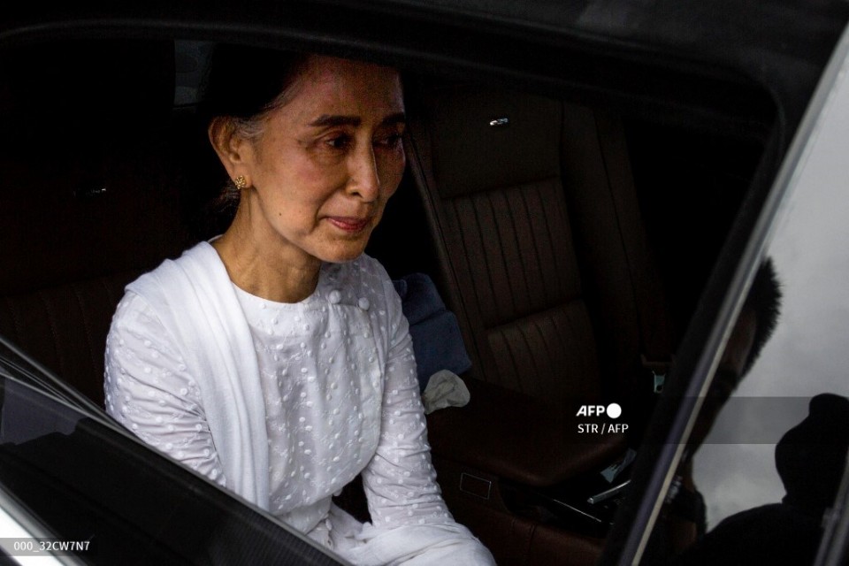 SUU-KYI