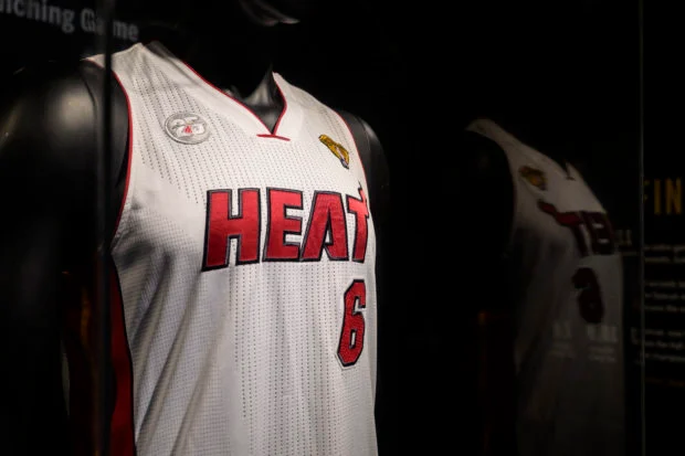 LE-BRON-JERSEY