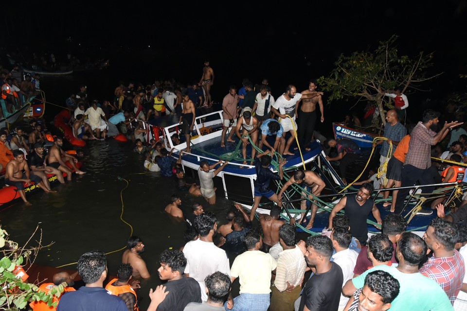 INDIA-BOAT