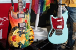 GUITAR AUCTION 1