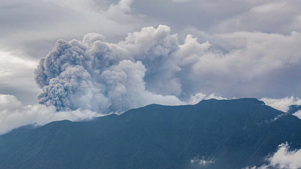 INDONESIA VOLCANO ERUPTS