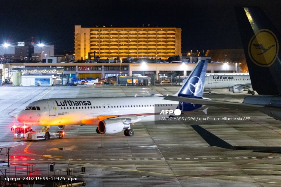LUFTHANSA FLIGHT