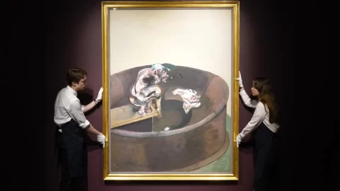 Portrait na gawa ng British painter, nabili ng $27.7 million sa isang art auction sa New York