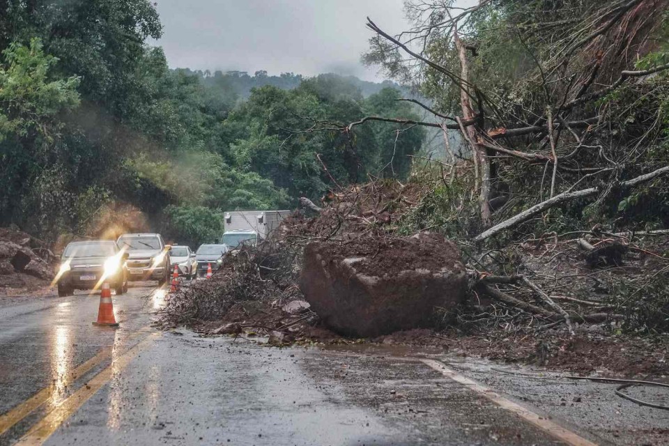 Ulan muling bumagsak sa katimugang bahagi ng Brazil na pininsala na ng mga pagbaha