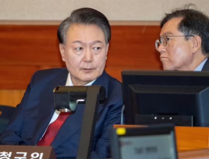 Desisyon sa impeachment ni South Korean President Yoon Suk Yeol, ilalabas na sa Biyernes, Abril 4
