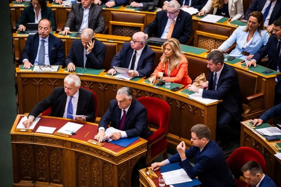 HUNGARIAN LAWMAKERS