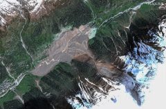 Panganib ng baha nagbabanta sa isang Swiss Valley makaraang malibing ng landslide ang isang village
