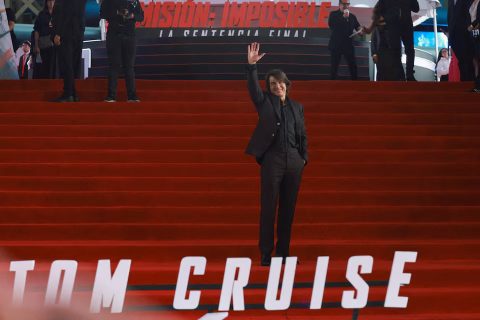 TOM CRUISE